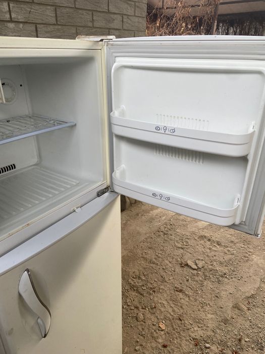 Продам холодильник срочно !!!