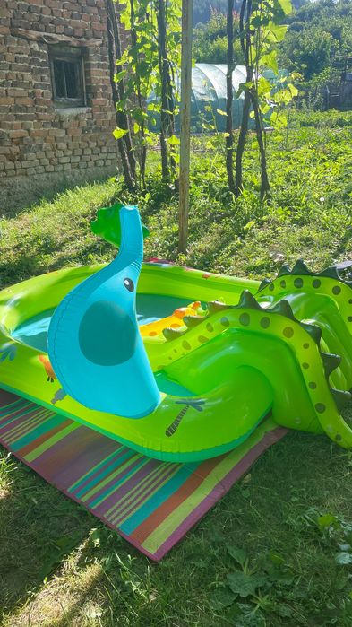 Детски басейн(аквапарк)