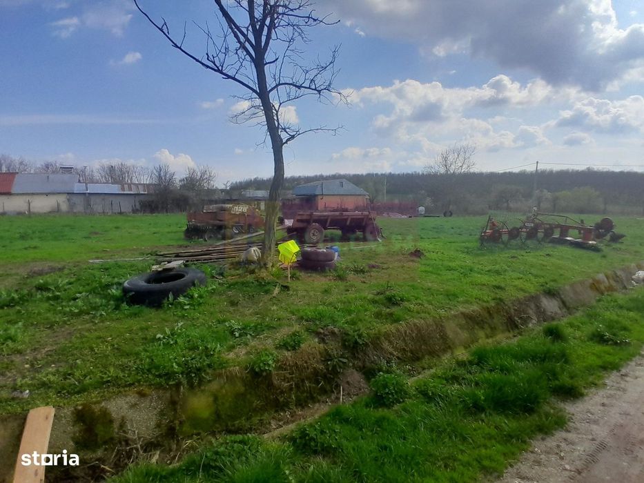 De Vanzare Teren 3400 Mp In Sat Podu Ilfovat / Com Buturugeni (Gr)