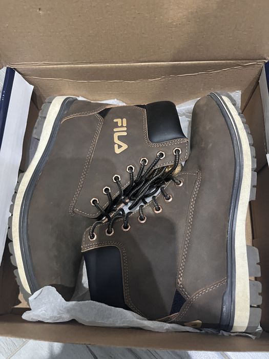 Високи ботуши на Fila