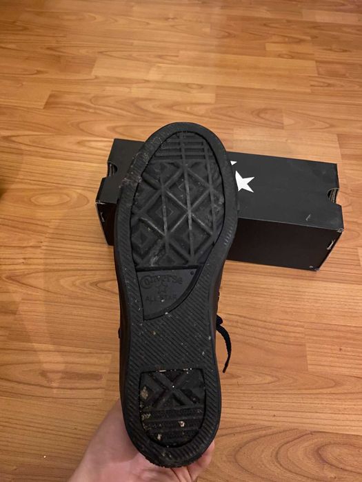 Adidasi converse negri