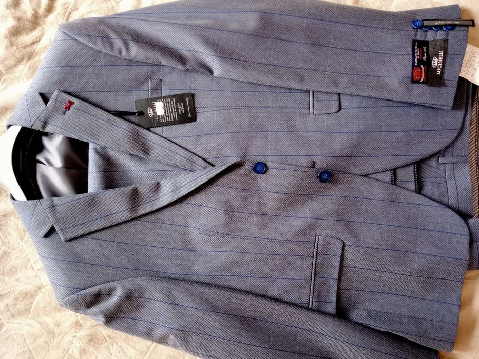 Мужской костюм новый