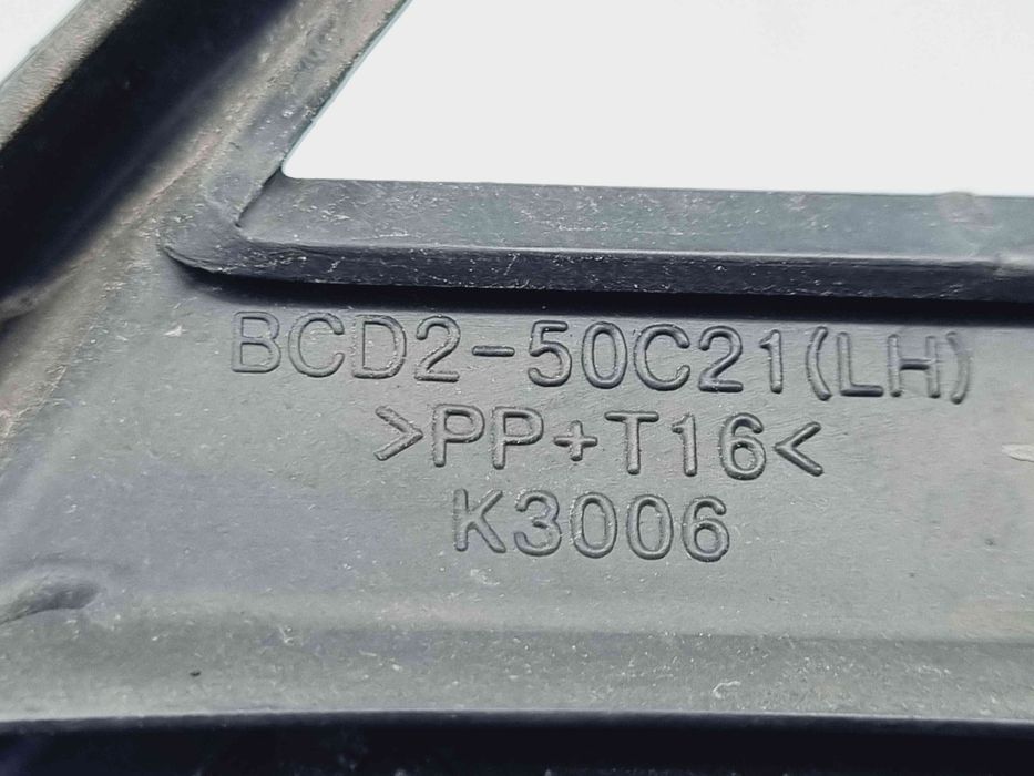 Grila proiector stanga MAZDA 3 Sedan (BL) [Fabr 2008-2013] BCD2-50C21