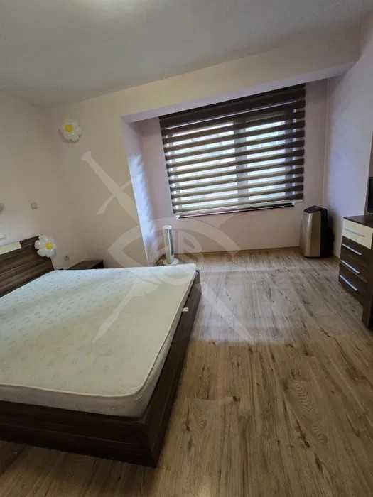 Дава се под наем Тристаен апартамент в Пловдив, Център - 89 кв.м за 700 € - Снимка #1