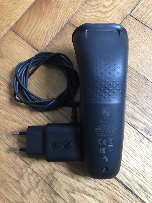 Philips S1133 - stare perfectă + încărcător original
