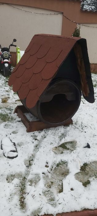 cusca caine lemn ,butoi cusca caine