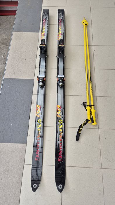 Ски оборудване комплект