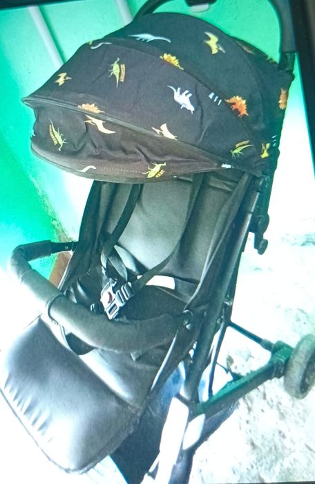 Продам коляску 10000тг