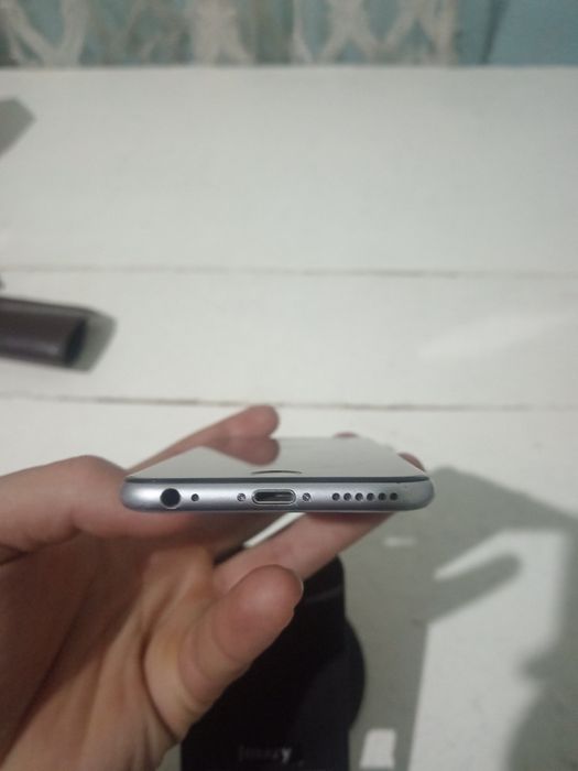 Iphone 6s cizlgan qrlgan joylar yoq
