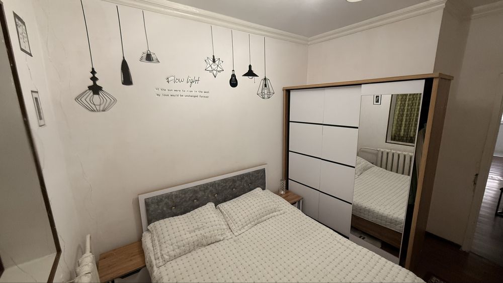 Юнусабад 3 кв 2/4/4, продается в хорошей локации рядом с базаром