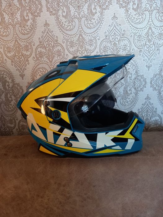 Мотоцикл  шлем новый