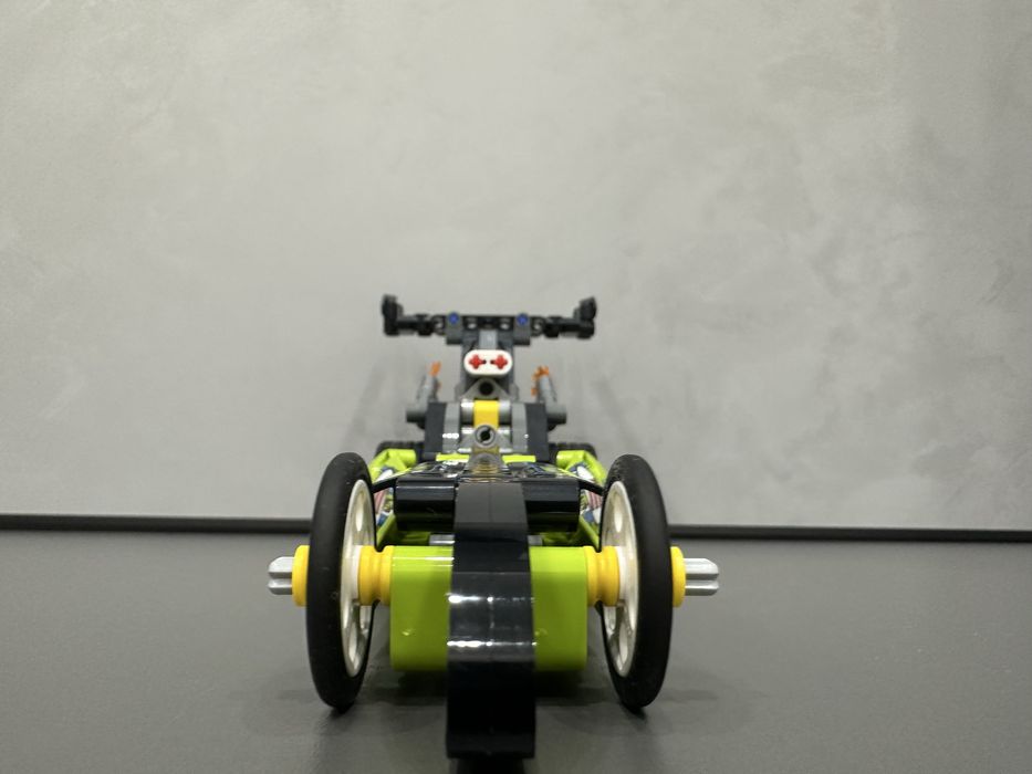 42103 Лего Техник Драгстер