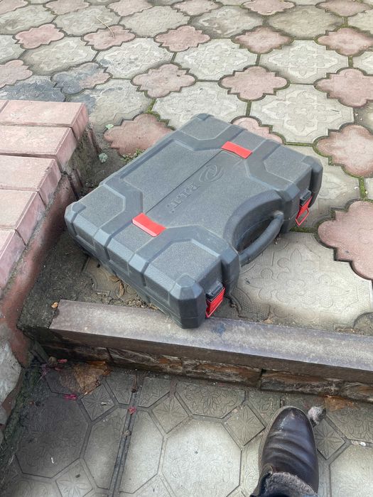 Ящик для перфоратора или для инструментов