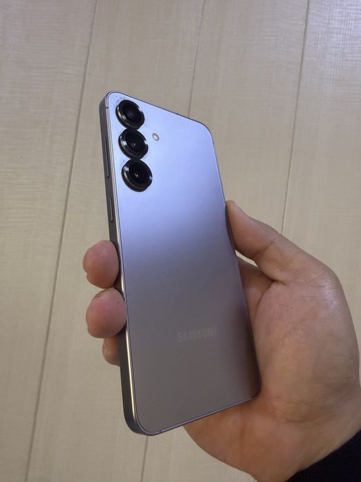 Samsung S25/256gb silver