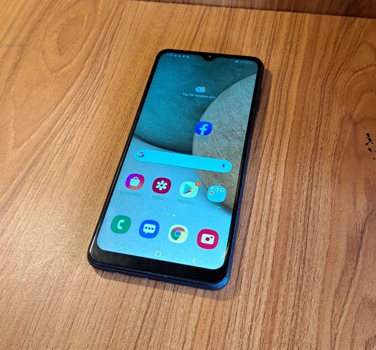 Vand telefon samsung A12