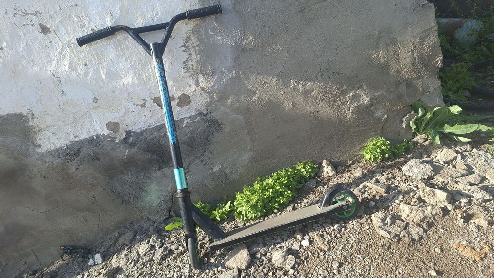 Продам трюковой самокат