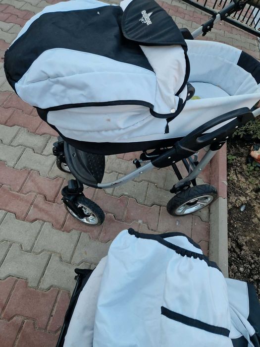 Căruț pentru bebeluși