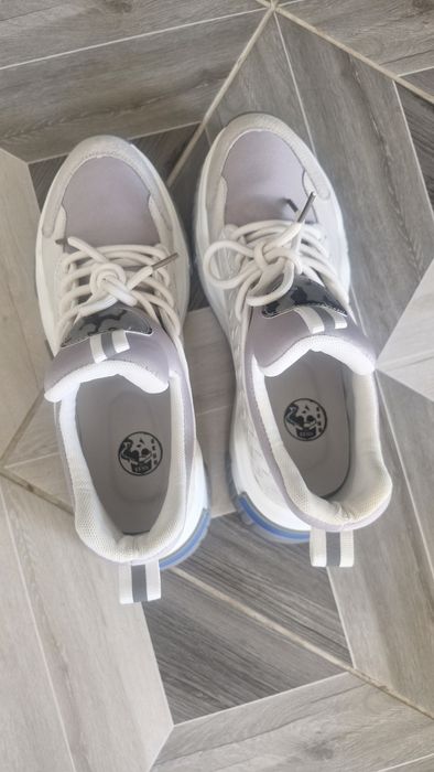 Кроссовки 39 размер