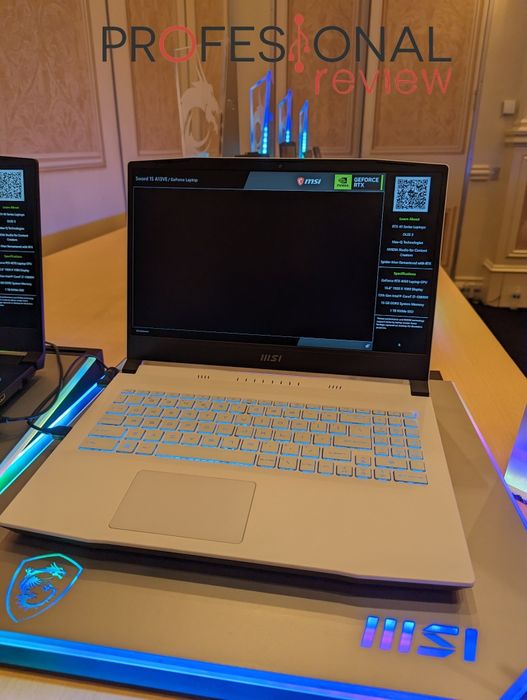 MSI Swort 15 intel i7. 11800H