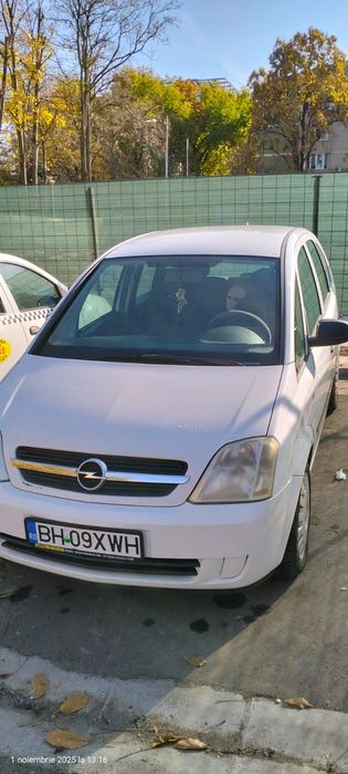 Vând Opel Meriva