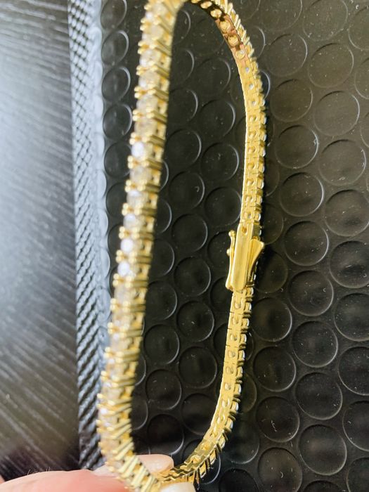 Bratara aurie din oțel inoxidabil noua.