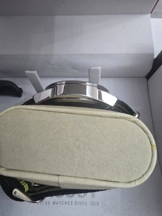 Мужской часы ...