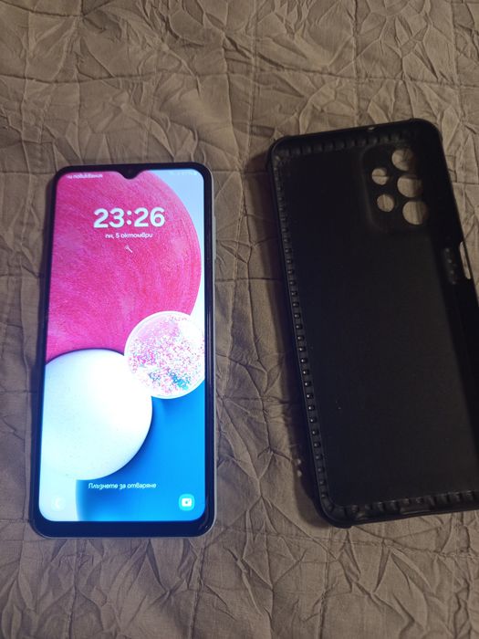 Продавам Samsung Galaxy A13