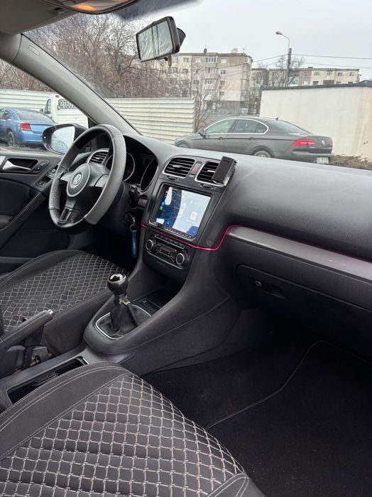 Vând golf 6 1.6 d