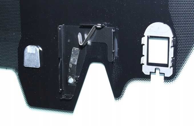 Предно стъкло TOYOTA RAV-4 Подгрев + камера + сензор 2013-2018 година