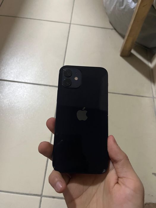 Подаётся iphone 12