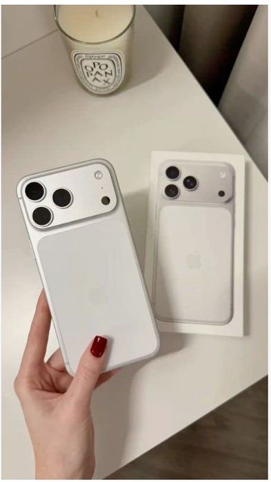 Iphone 17 pro max белый