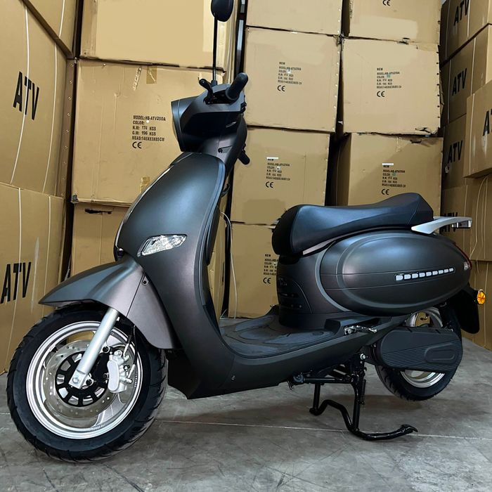 Електрически скутер SPRINT TELSTAR с тип Веспа Vespa дизайн 2025