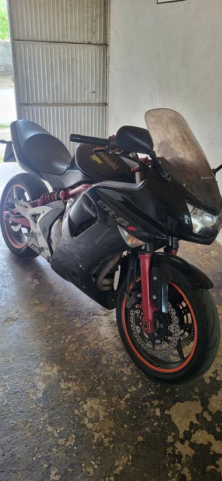 Мотор Kawasaki ER 6 F