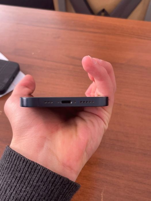 Айфон 13 идеал 128гб торг есть