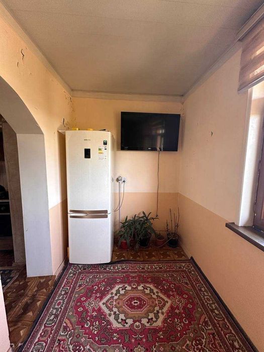 ул.ЯнгиЗамон напр. ЖК Greenwich 3\4\5 Среднее сост. 78м2 Лоджия 2х6