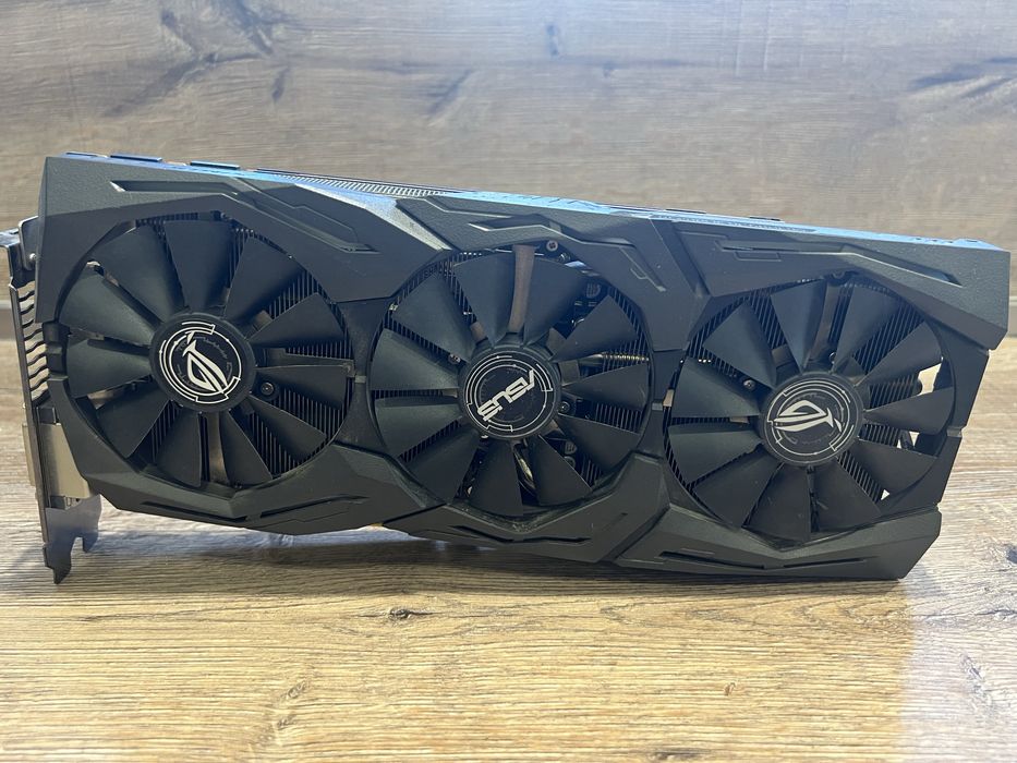 Видео карта / Asus ROG STRIX GTX 1070 8G GAMING
