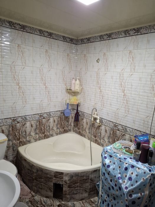 Uy sotiladi 3 xonali