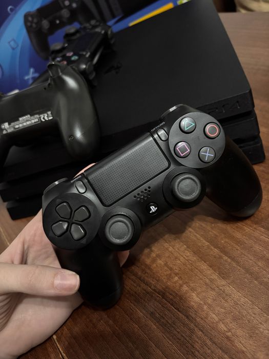 Playstation 4 PRO 1tb