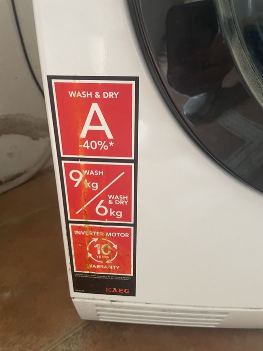 Пералня със сушилня AEG