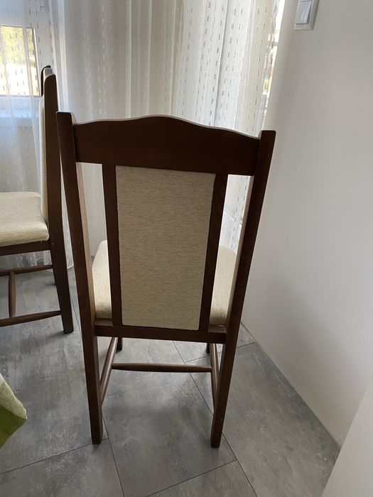 Масивни столове 4 бр.