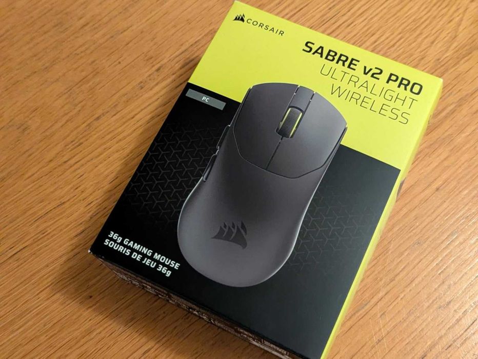 Corsair SABRE v2 PRO FPS безжична геймърска мишка–33 000 DPI, 36 грама