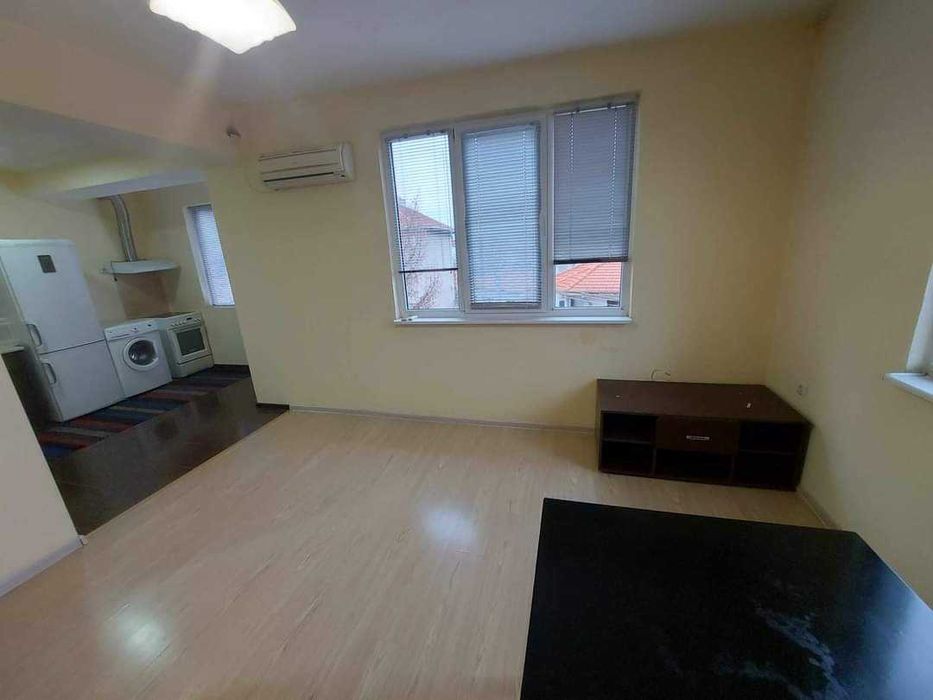 Продава се Четиристаен апартамент в Търговище, Център - 124 кв.м за 1020 €/кв.м - Снимка #3