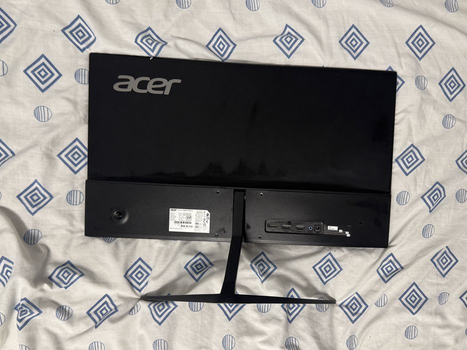 Acer Nitro 24” 165Hz – Перфектно състояние, без изгорели пиксели