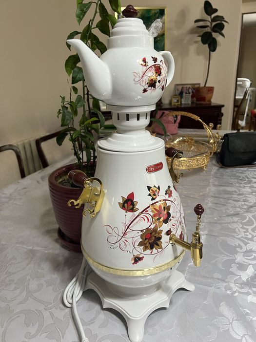 Электросамовар TriTower TT-781 белый