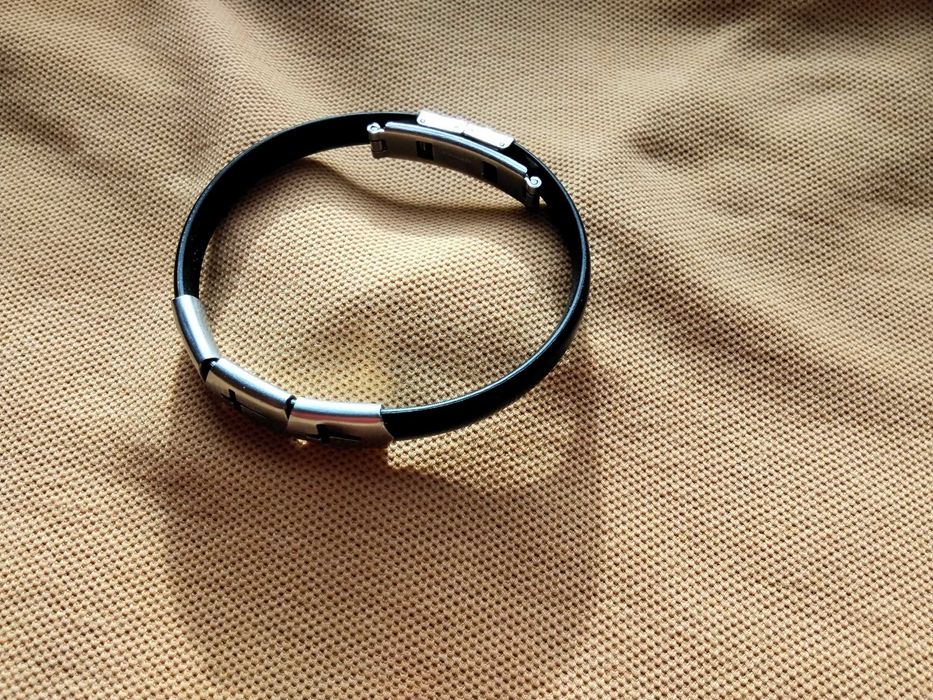 модерна дамска силиконова гривна с медицинска неръждаема стомана