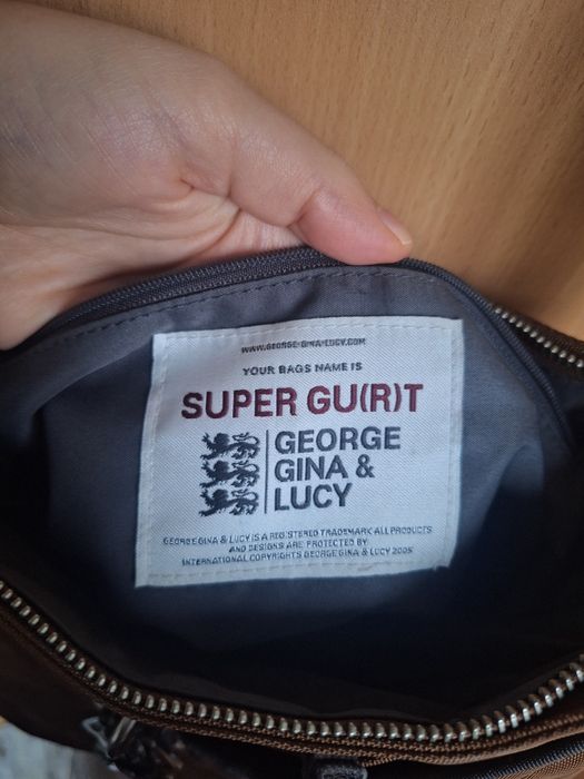 George Gina & Lucy geanta