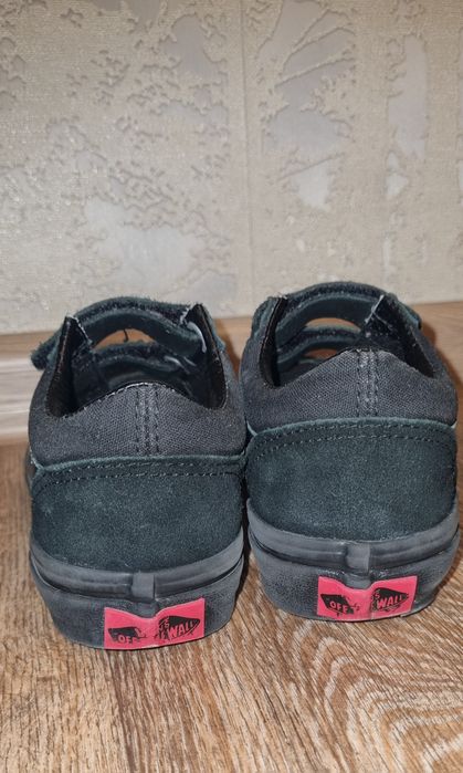 Продам детские кеды Vans