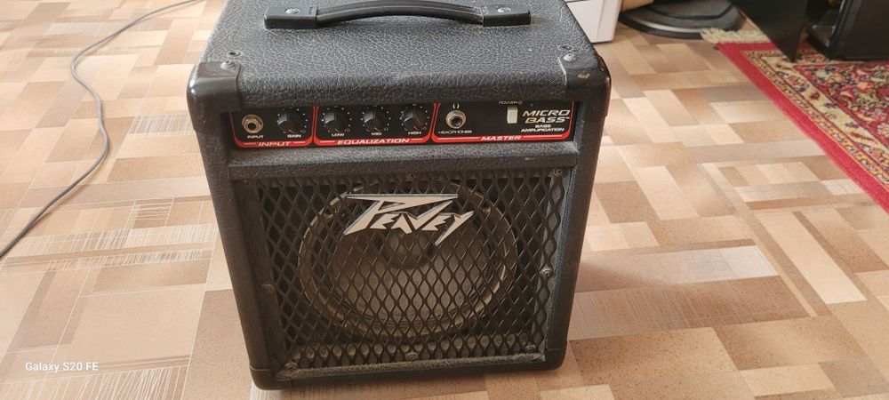 Комбоусилитель Peavy microbass 3