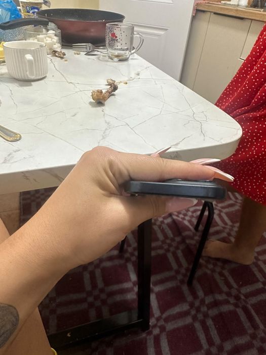 Iphone 15 pro  NANO SIM KARTA