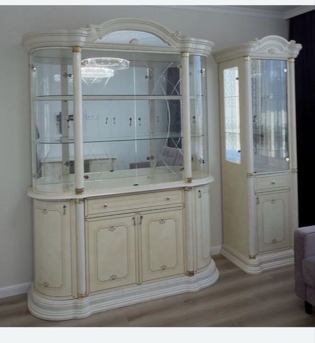 Продается сервант